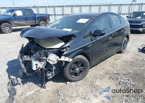 2015 Toyota Prius Four z USA, uszkodzony, nr VIN JTDKN3DUXF1927566